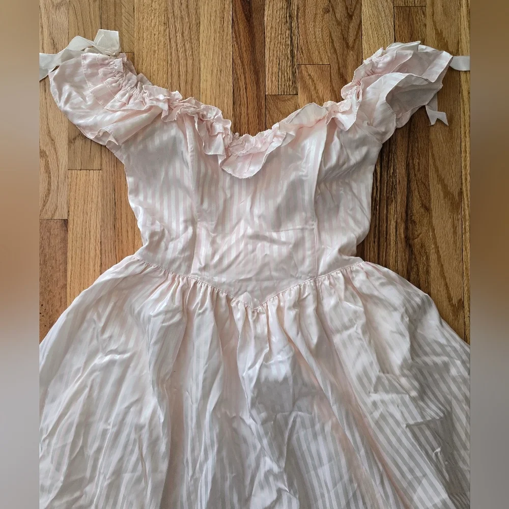 Vtg 80s Gunne Sax Striped Pink Southern Belle Gown Size 10 Bows Ruffles Layered - Picture 2 of 10